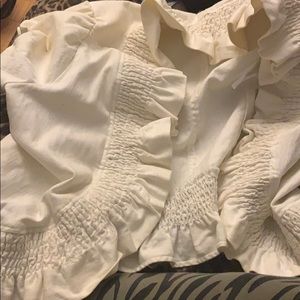 A cute flurry pull over